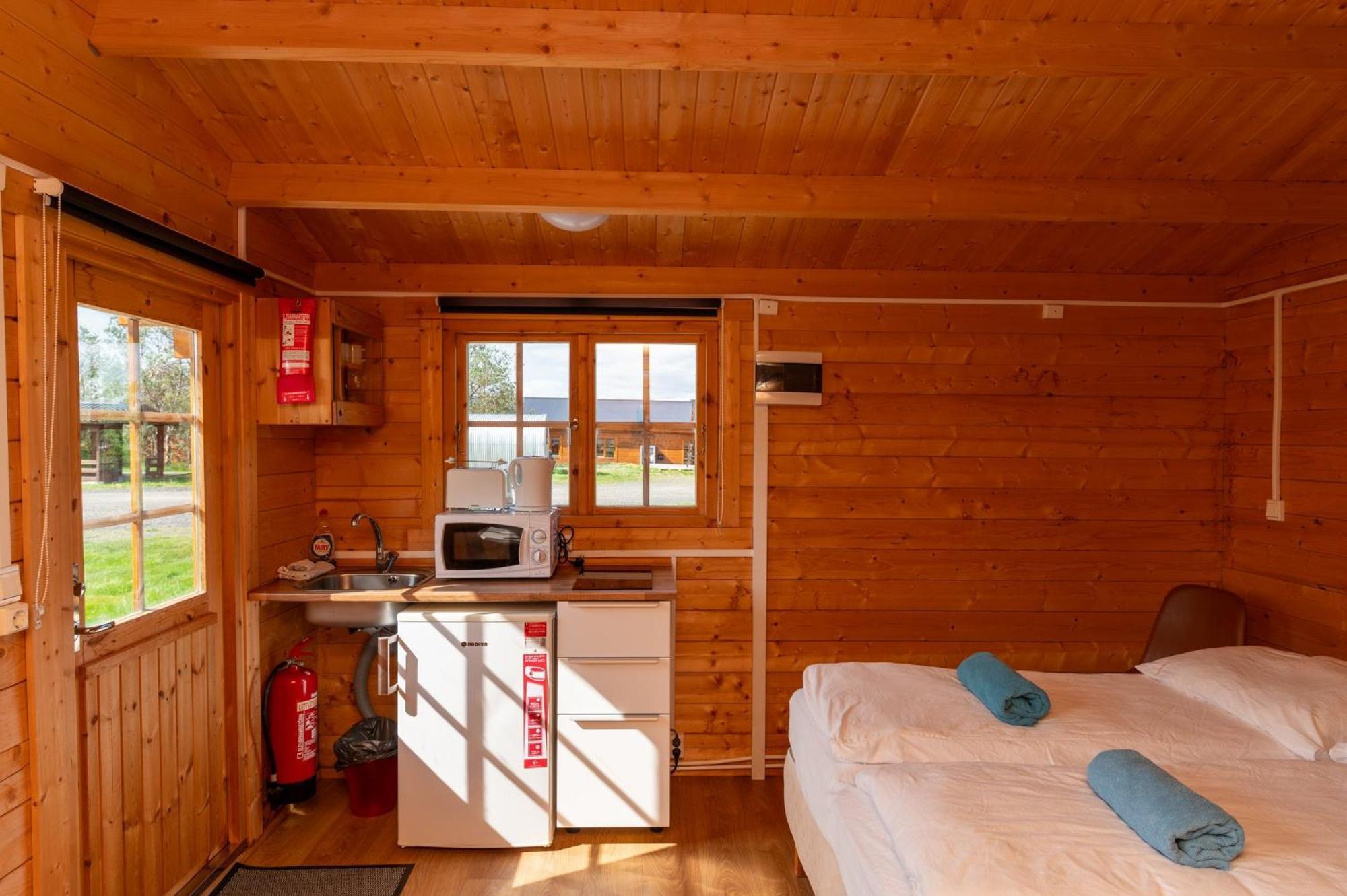 Gladheimar Cottages Блёндюоус Экстерьер фото